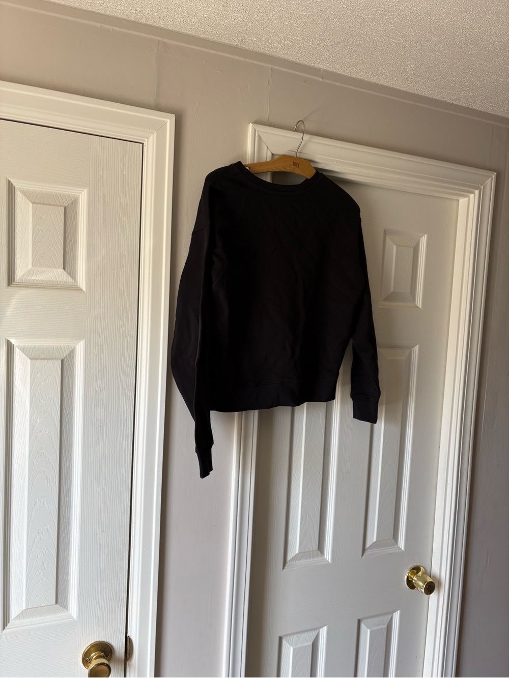Pact Men's Black Crewneck Sweatshirt